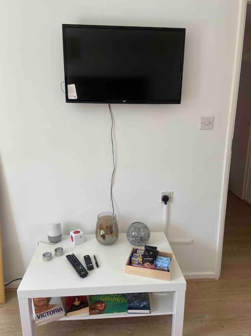 Apt 2/4People Archway/Holloway ลอนดอน ภายนอก รูปภาพ