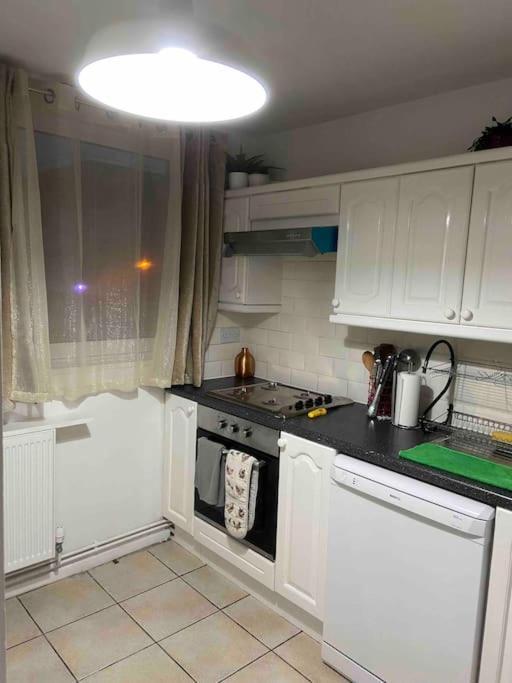 Apt 2/4People Archway/Holloway ลอนดอน ภายนอก รูปภาพ