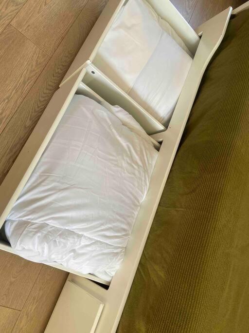 Apt 2/4People Archway/Holloway ลอนดอน ภายนอก รูปภาพ